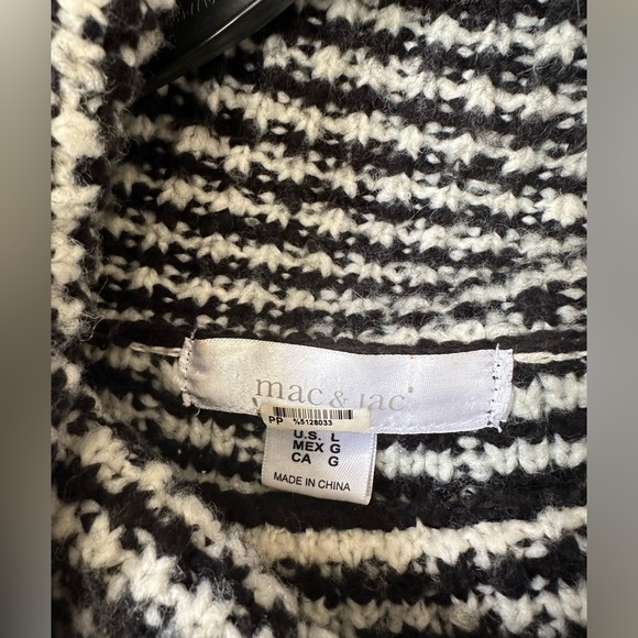 mac & jac sweater, size large - Picture 4 of 10
